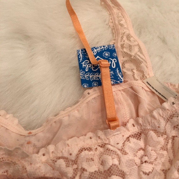 NWT Free People pink & peach unlined lace bralette - Picture 5 of 5